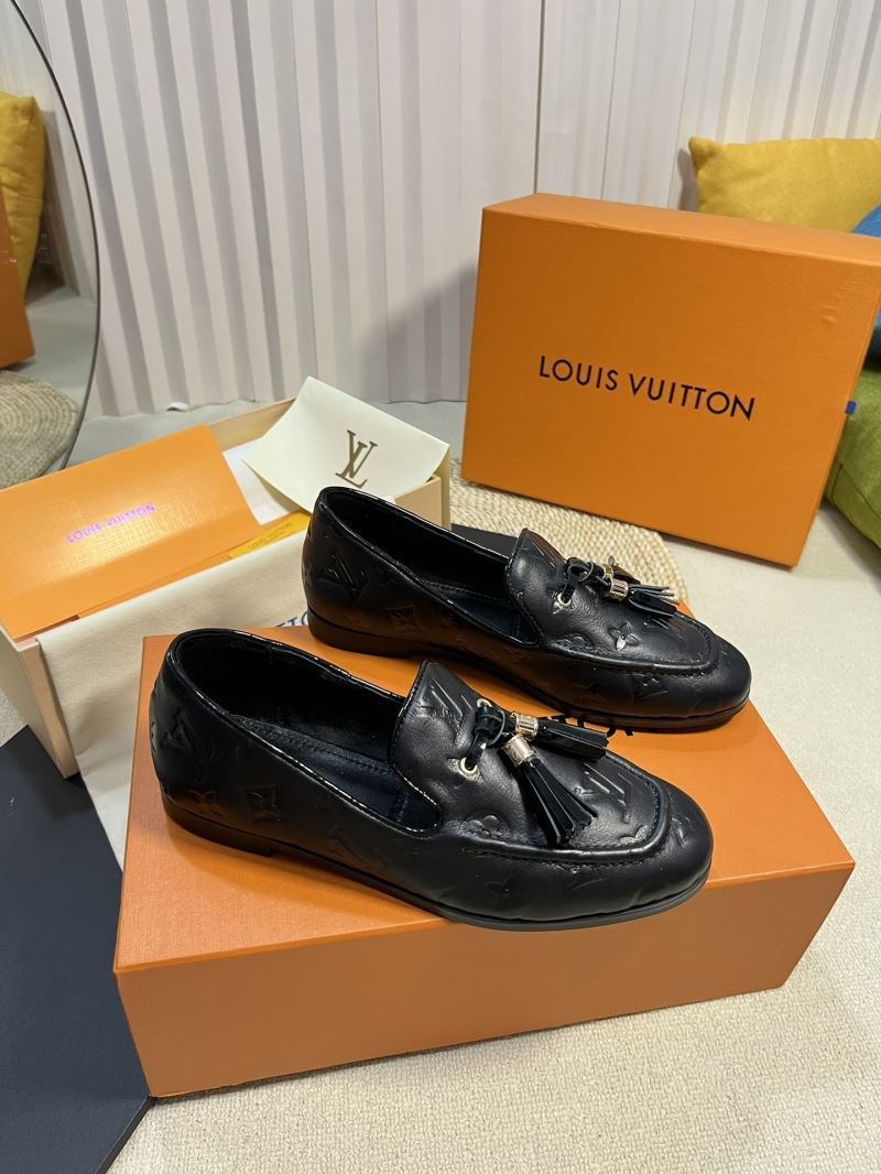 Louis Vuitton Low Shoes